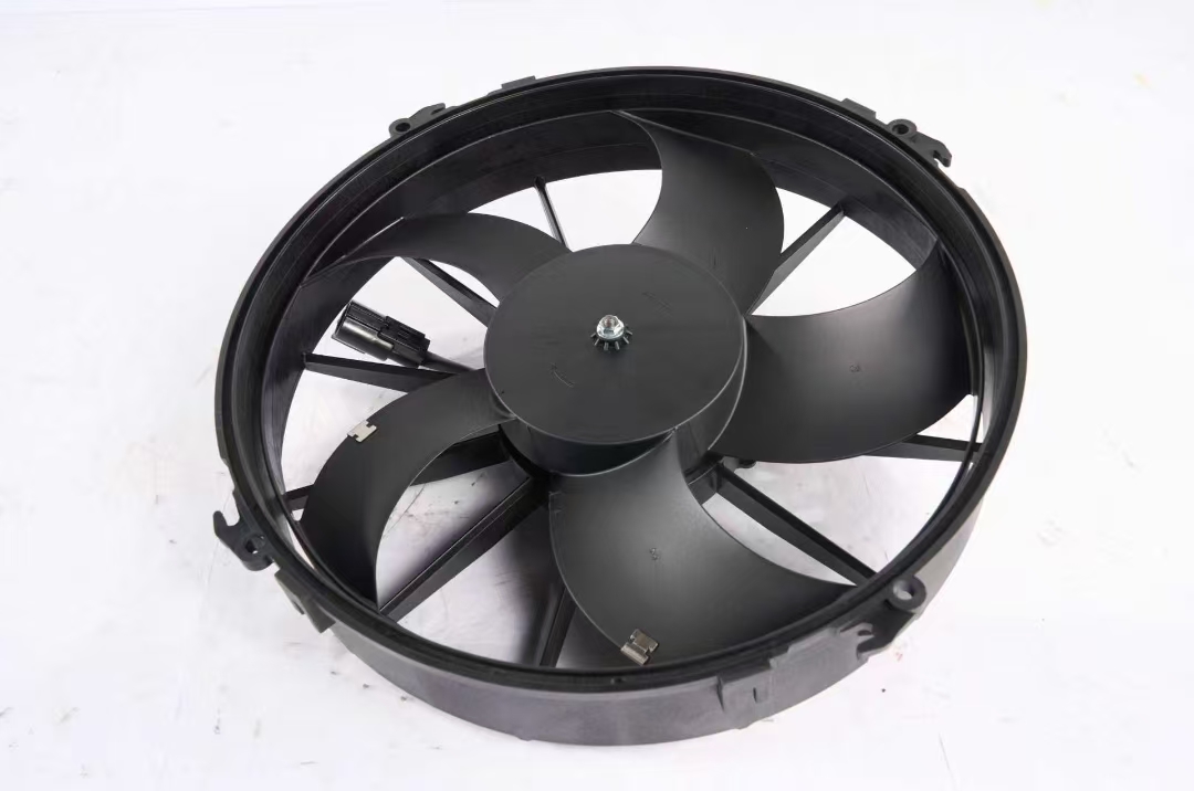 141502000494A001  Condenser fan