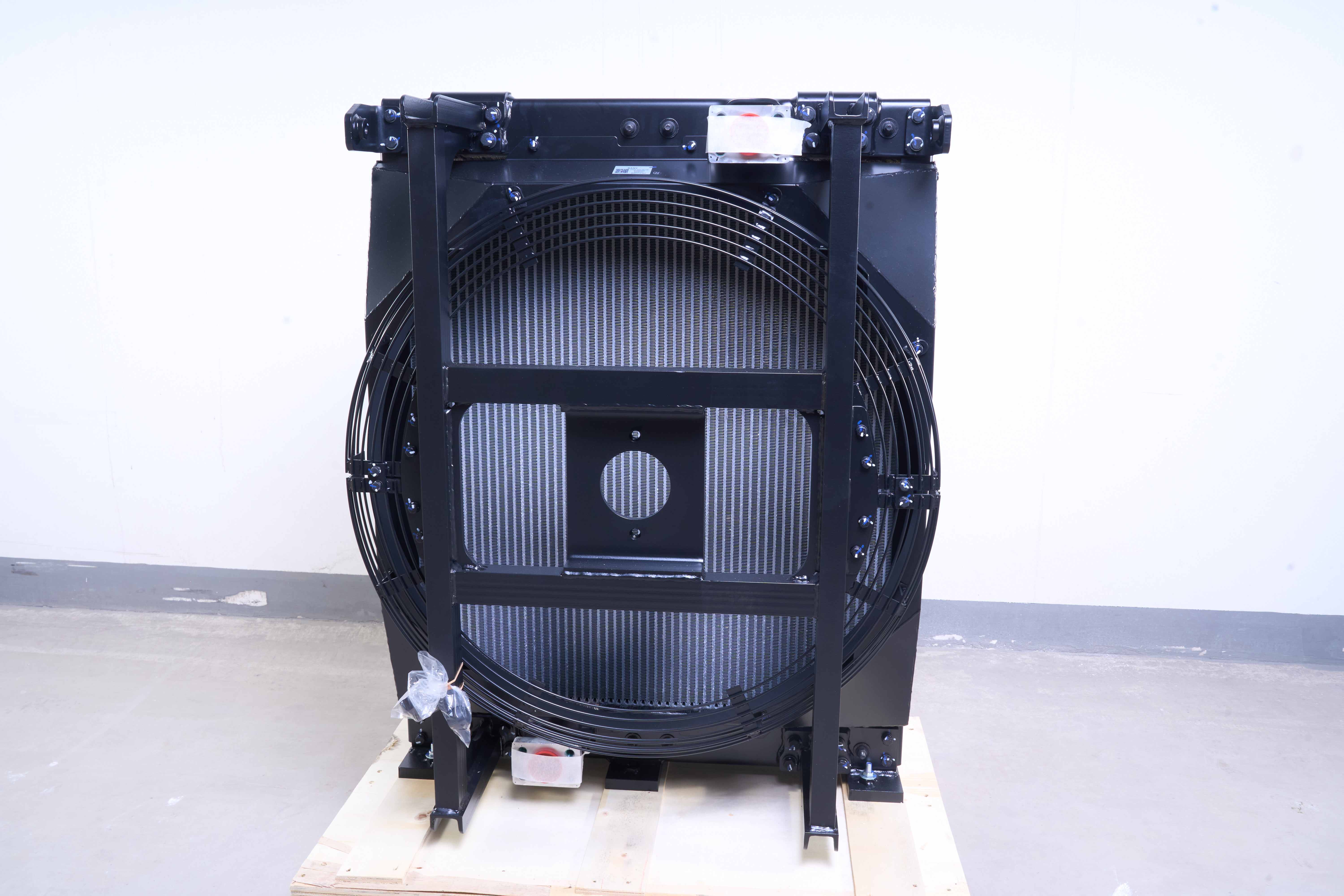 #61002524 #SANY ORIGINAL SPARE PARTS. #SANYradiator  #radiator  Sany SY550 excavator original equipment air-cooled radiator